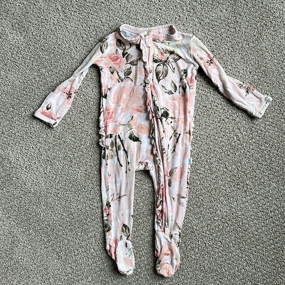 Posh Peanut Other - Posh Peanut Vintage Pink Rose Footie Ruffled Zippered One Piece 0-3 Months